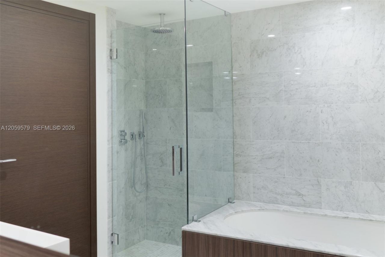 1000 Brickell Plaza , Unit 2608, Miami, FL 33131 Photo