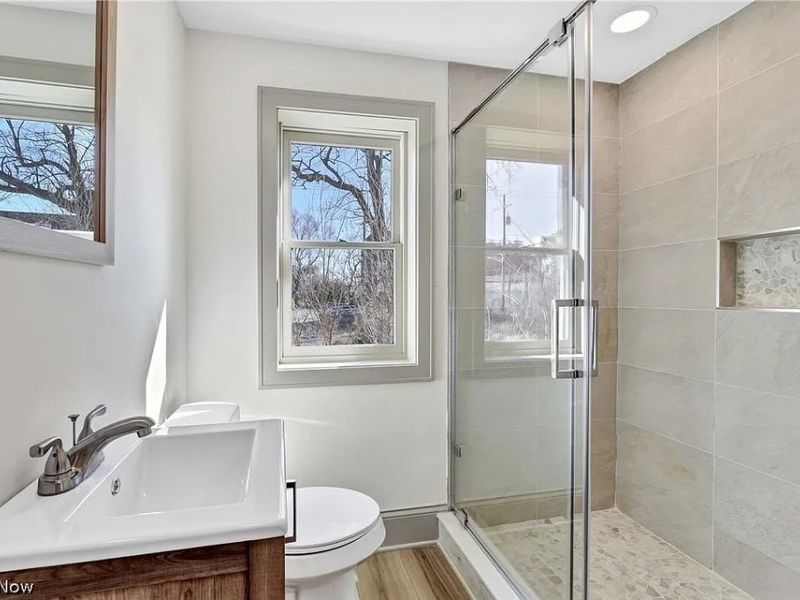 3401 Clinton Avenue, Cleveland, OH 44113 Photo 7