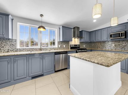 592 Morgan Circle, Sun Valley, NV 89433 Photo