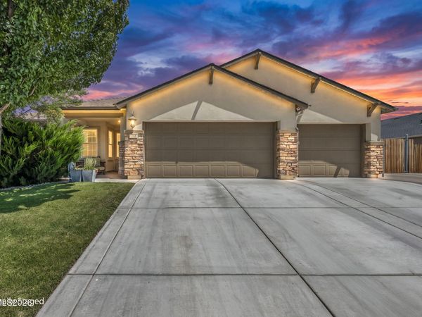 746 Mallard Crest Drive, Spanish Springs, NV 89441