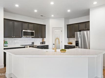 580 S Sand Crane Circle, Sparks, NV 89436 Photo