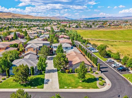 580 S Sand Crane Circle, Sparks, NV 89436 Photo