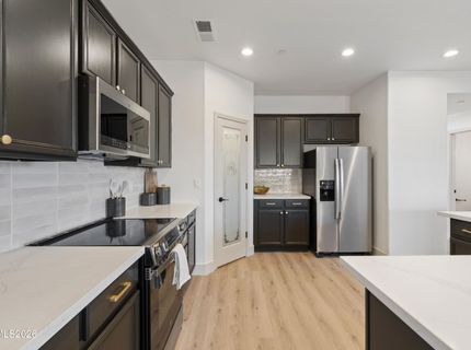 580 S Sand Crane Circle, Sparks, NV 89436 Photo
