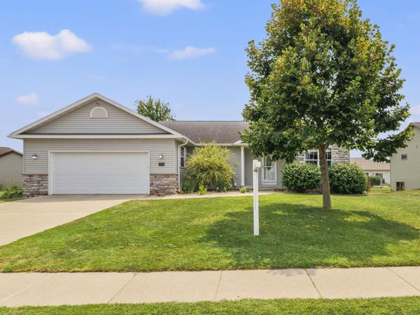 1904 Nighthawk Lane, Sauk City, WI 53583