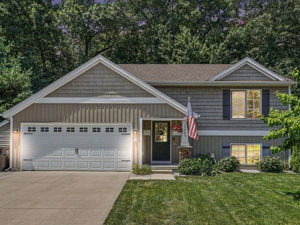 2662 Jolly Roger Drive, Wayland, MI 49348