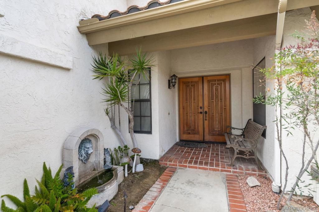 2087 Balboa Cir., Vista, CA 92081 Main Photo