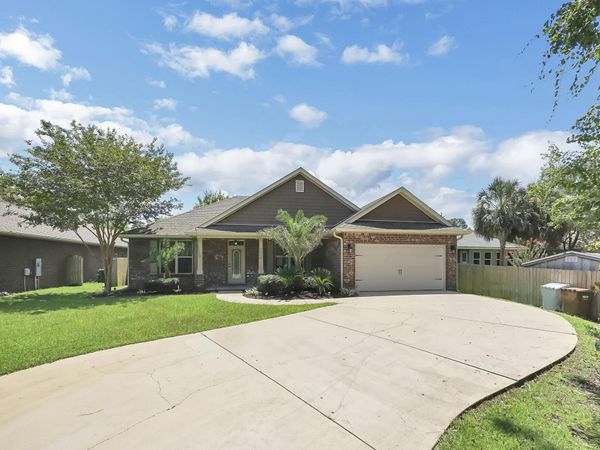 2676 New Haven Boulevard, Navarre, FL 32566