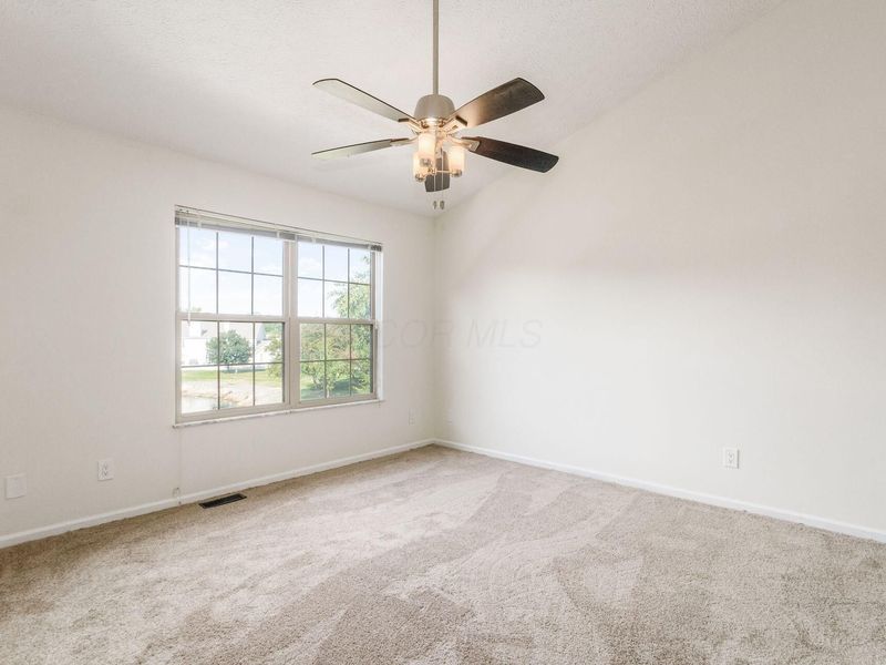 3656 Lakestone Circle , Hilliard, OH 43026 Photo 18