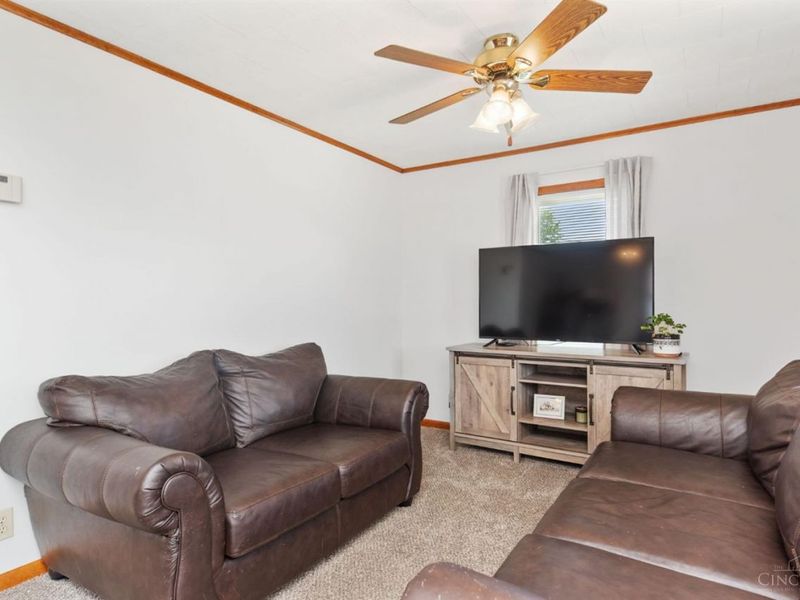 521 N Columbus Street, Jefferson Twp, OH 45168 Photo 4