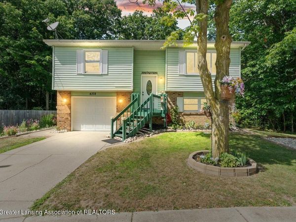 4378 Harding Avenue, Holt, MI 48842