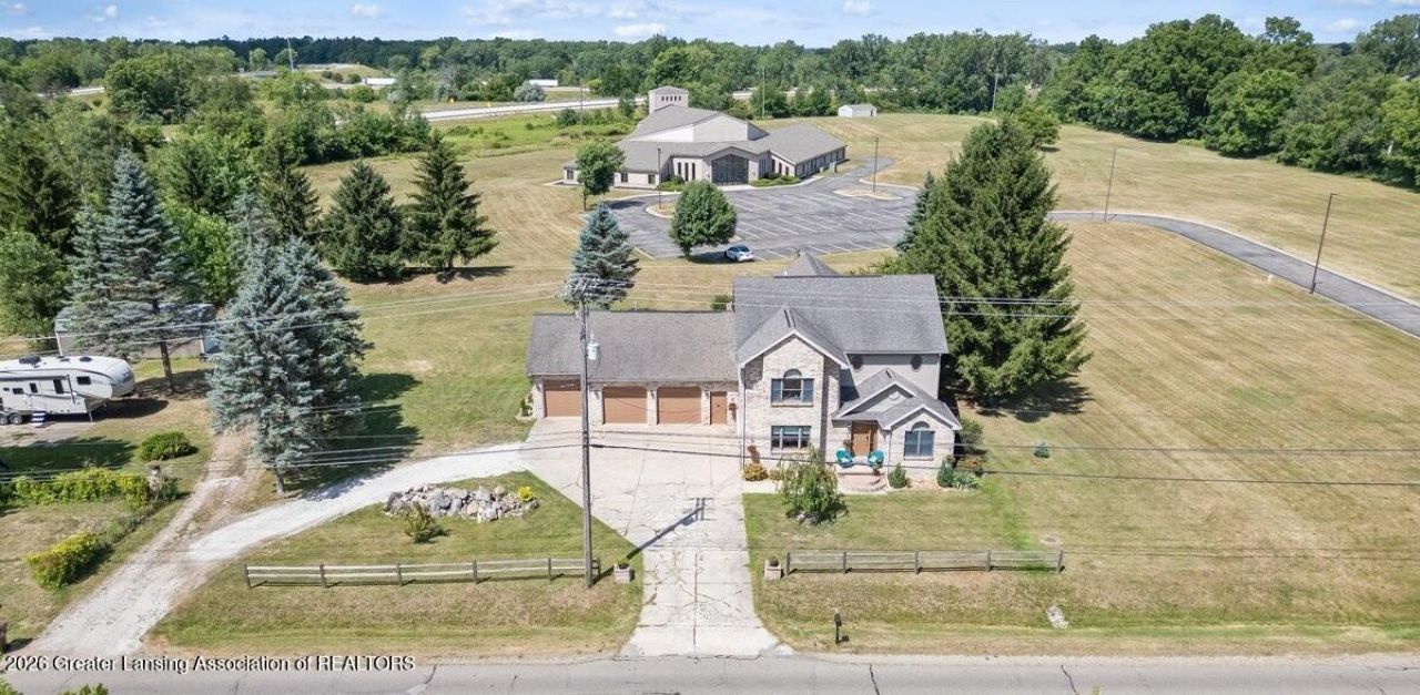 1300 S Canal Road, Lansing, MI 48917 Main Photo
