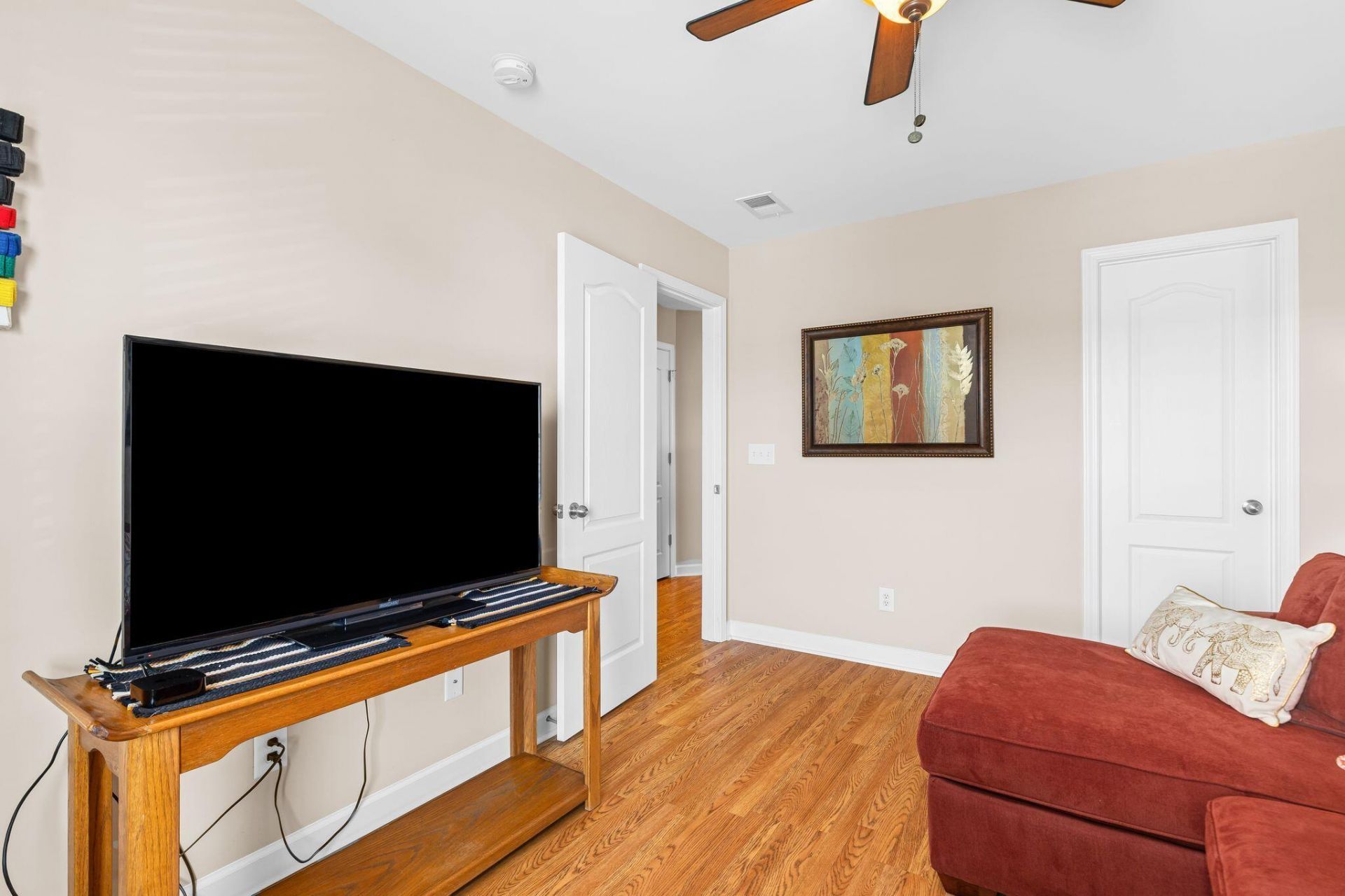 252 Longford Drive Photo 27