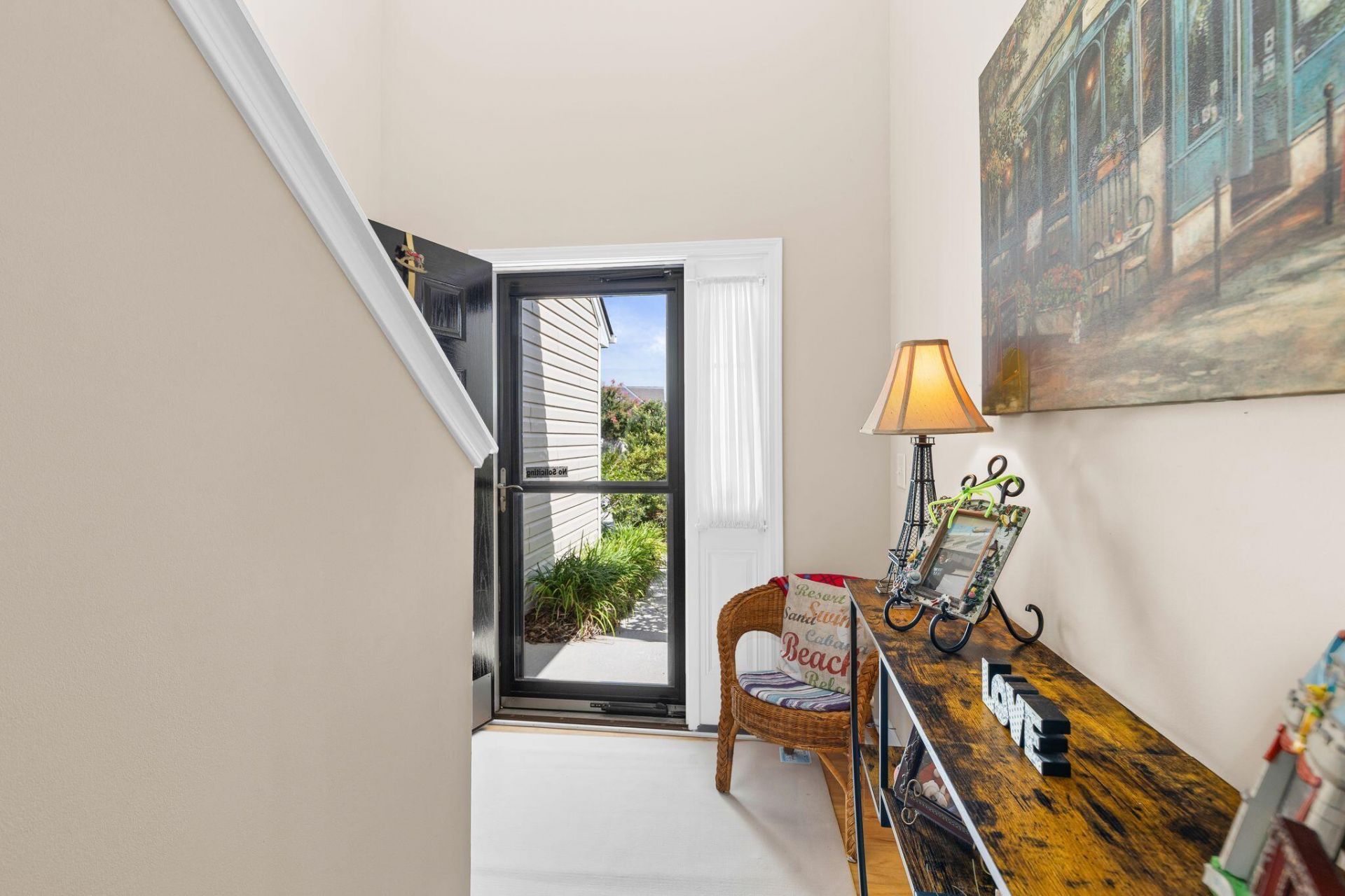 252 Longford Drive Photo 4
