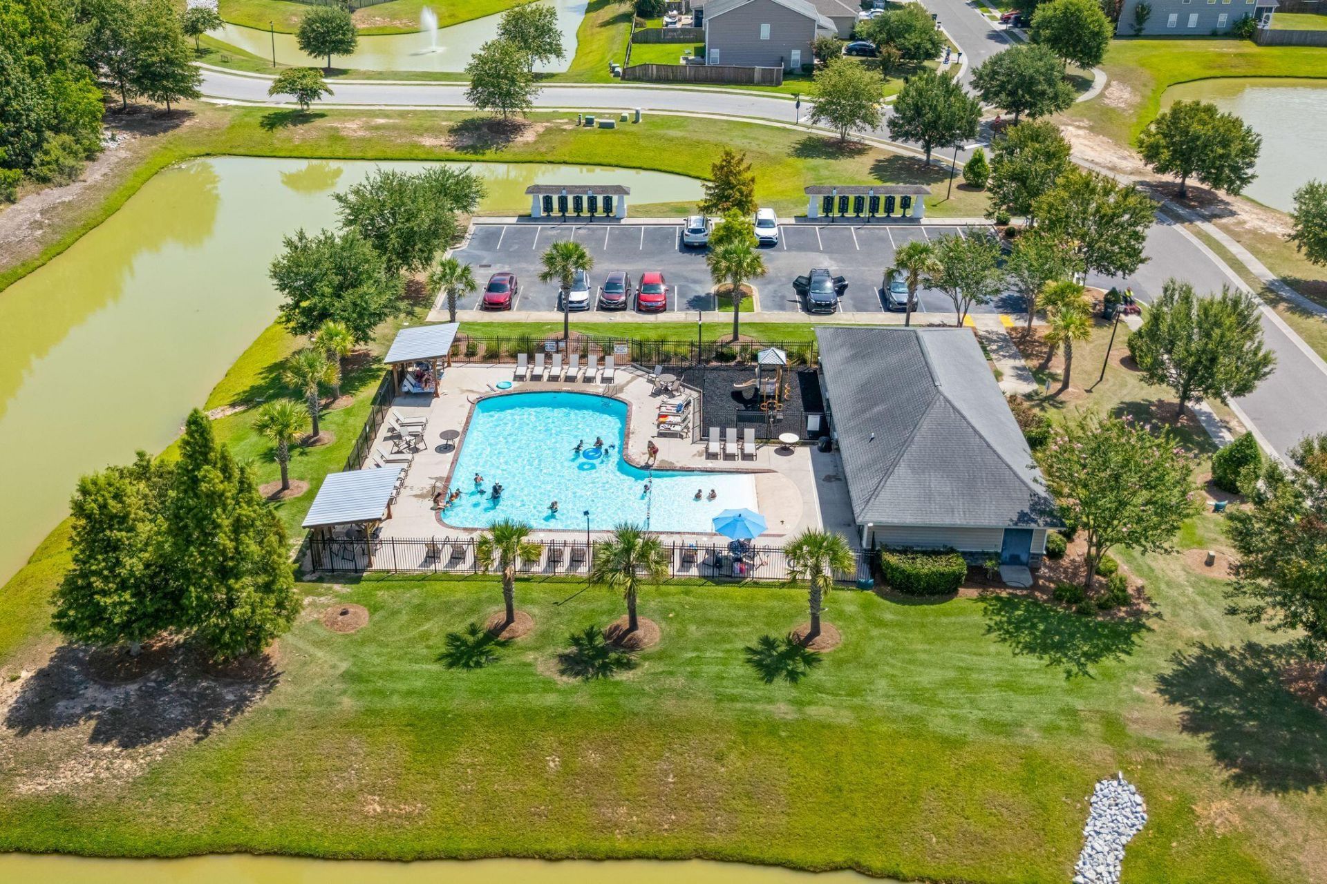252 Longford Drive Photo 45