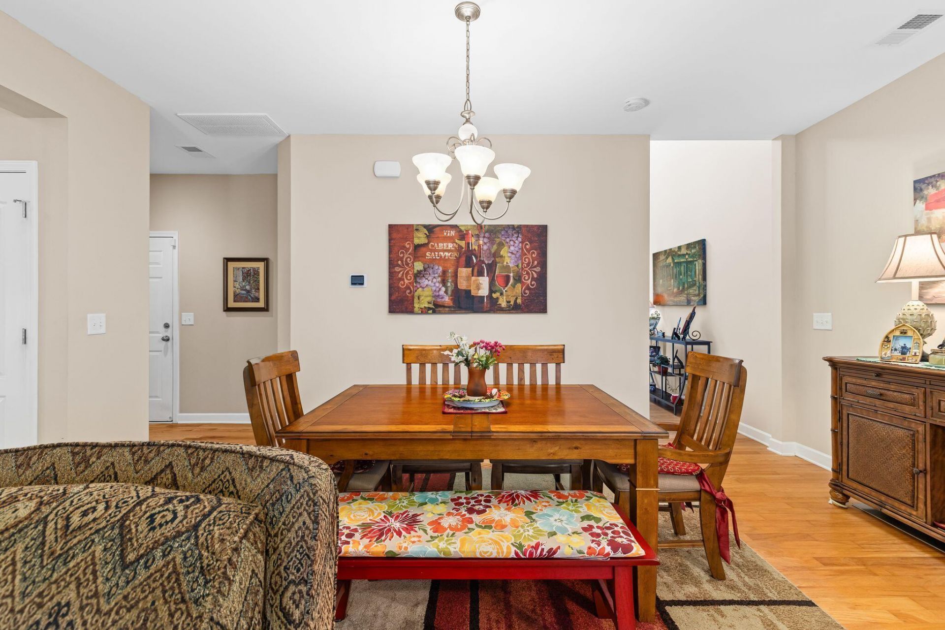 252 Longford Drive Photo 7