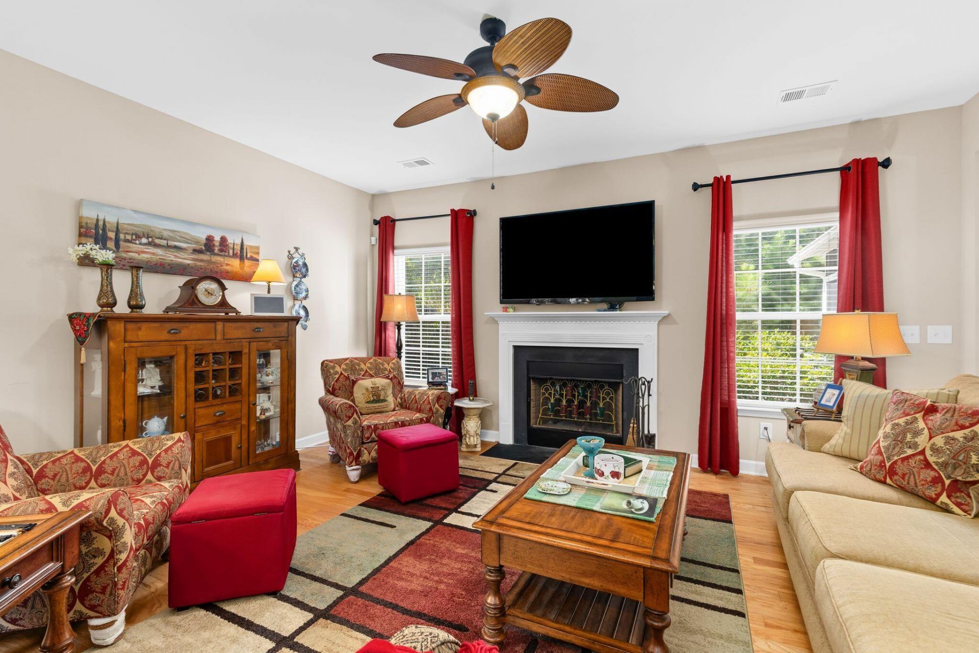 252 Longford Drive Photo 9