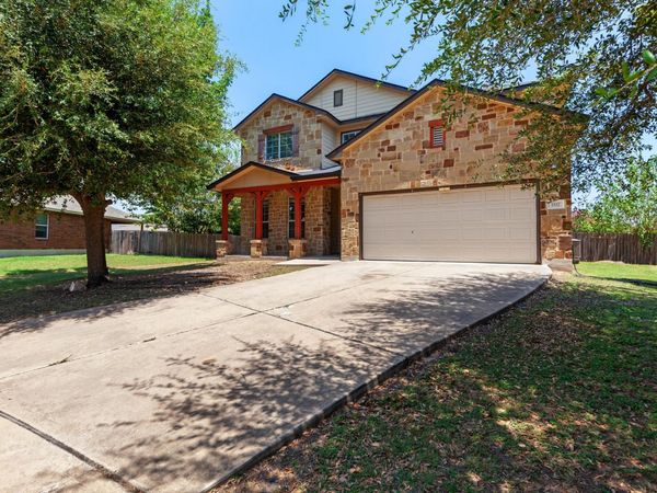 1117 Cockrill CT, Hutto, TX 78634