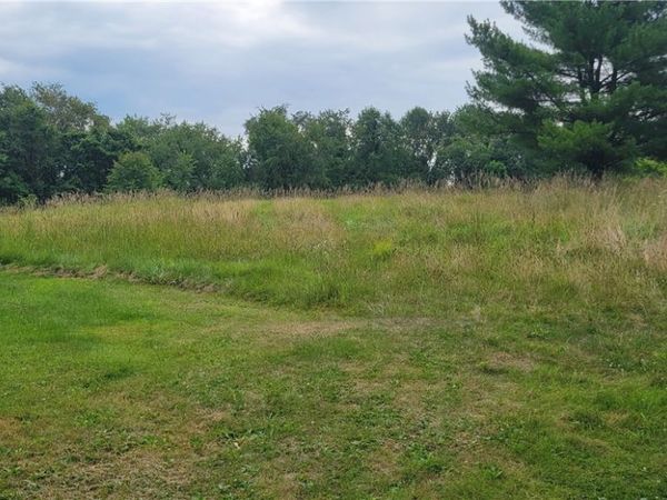 8070 Pinoak Drive SW, Carrollton, OH 44615