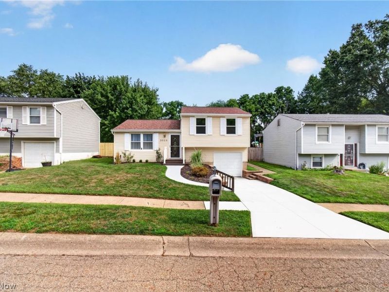 5009 Piccadilly Street SW, Canton, OH 44706 Photo 24
