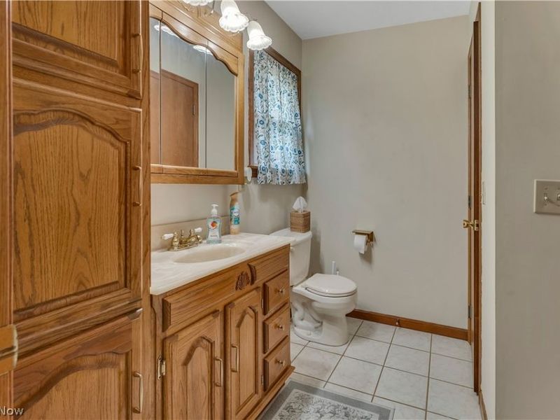 8241 Akron Canfield Road, Canfield, OH 44406 Photo 26