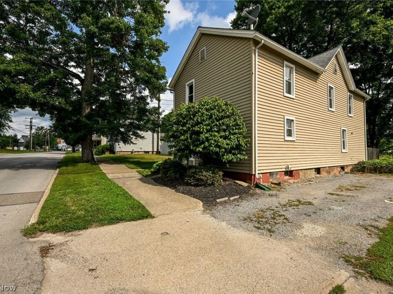 210 Pittsburgh Street, Columbiana, OH 44408 Photo 17