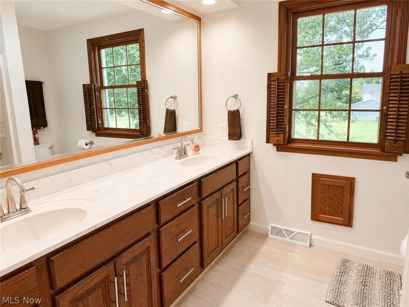 707 Oakridge Drive, Boardman, OH 44512 Photo 29