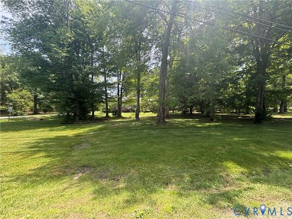 00 colonial Road , Milford, VA 22514