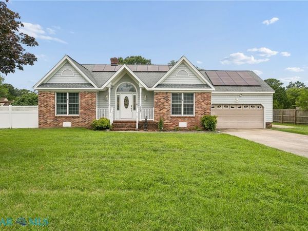 207 Skipper Court , Hampton, VA 23669