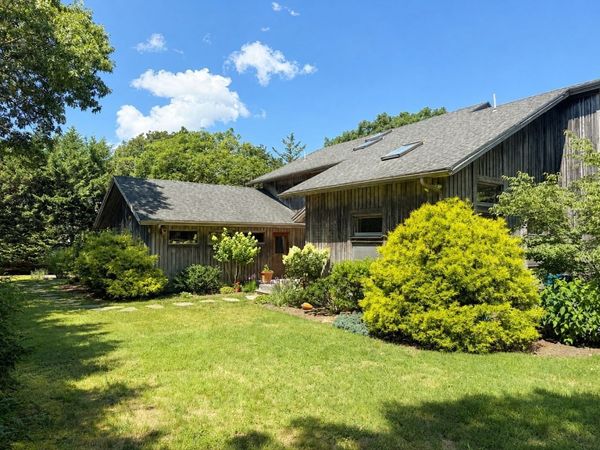 19 Llewellyn Way, Edgartown, MA 02539