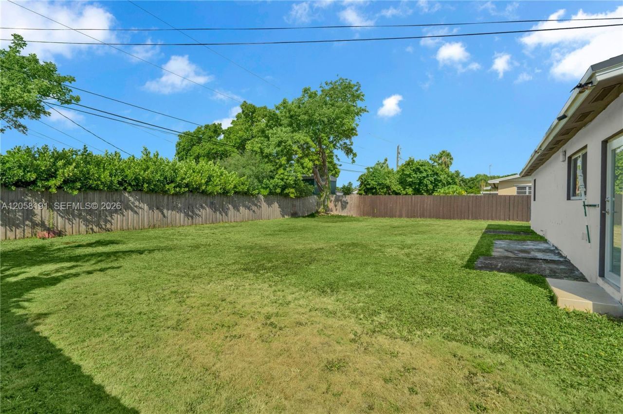 9520 Lisa Rd , Cutler Bay, FL 33157 Photo
