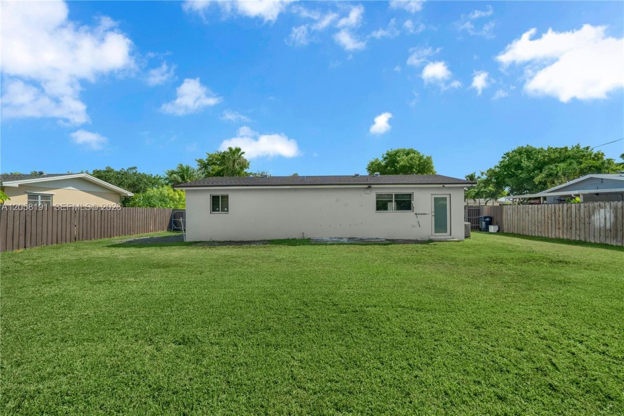 9520 Lisa Rd , Cutler Bay, FL 33157 Photo