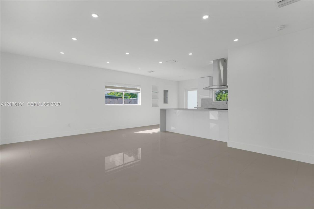 9520 Lisa Rd , Cutler Bay, FL 33157 Photo
