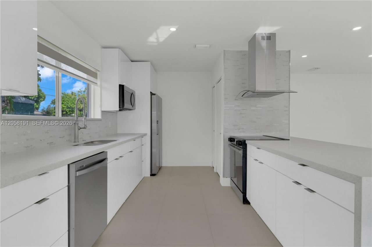 9520 Lisa Rd , Cutler Bay, FL 33157 Photo