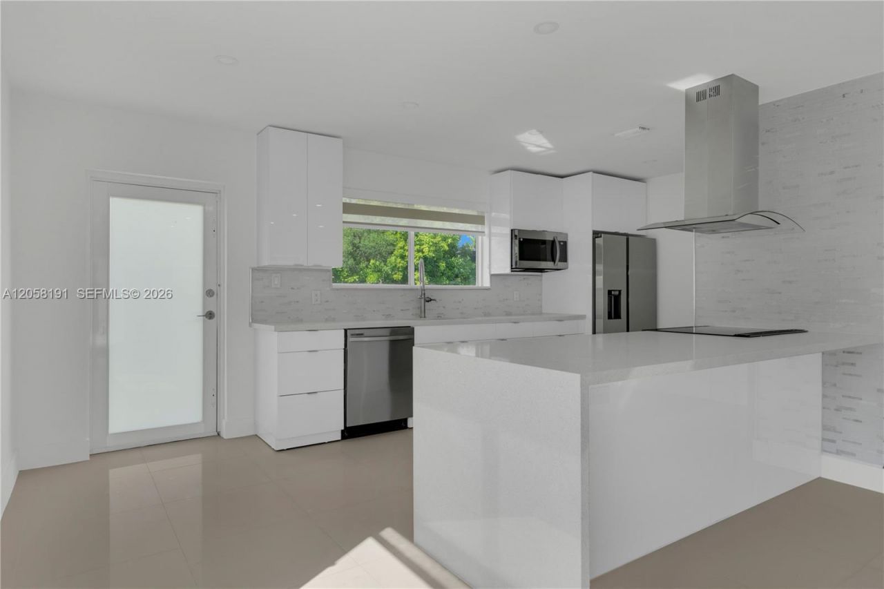9520 Lisa Rd , Cutler Bay, FL 33157 Photo