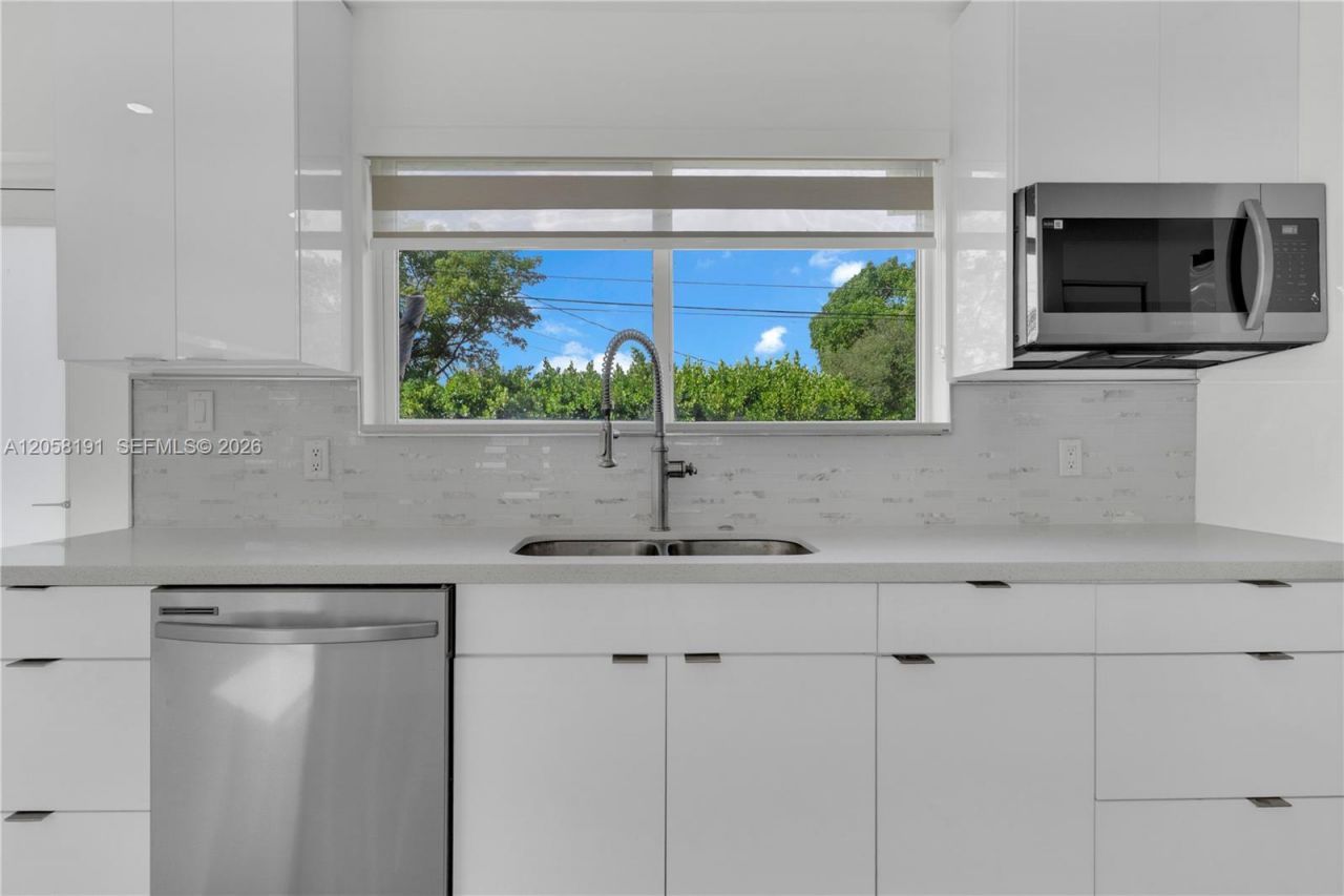 9520 Lisa Rd , Cutler Bay, FL 33157 Photo