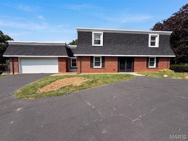59 Sable Court , Lake St Louis, MO 63367