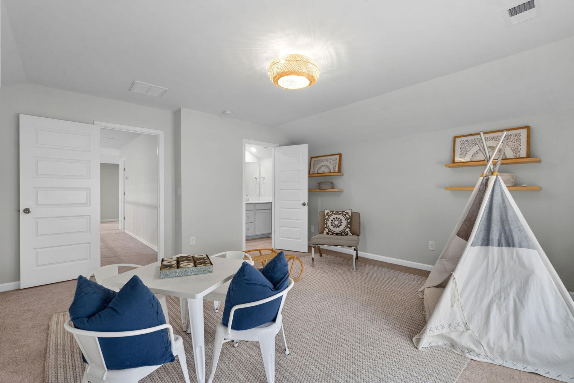 169 Belfort Place Photo 33