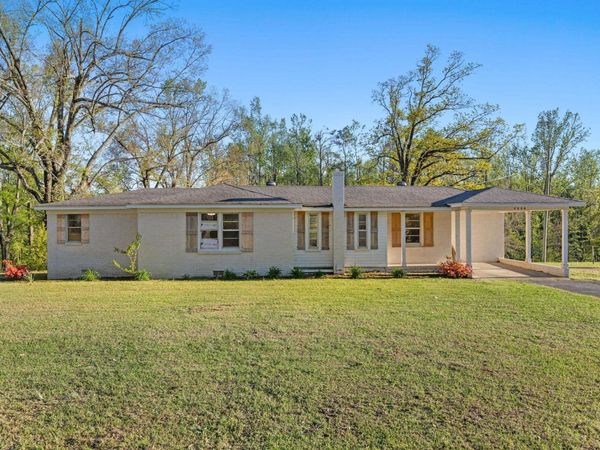 1007 HATCHIE ST, Booneville, MS 38829