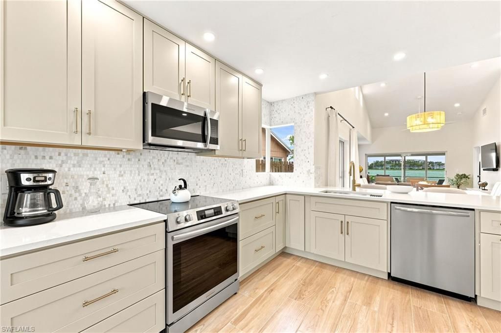 2604 Sailors Way, Unit 120, Naples, FL 34109 Photo