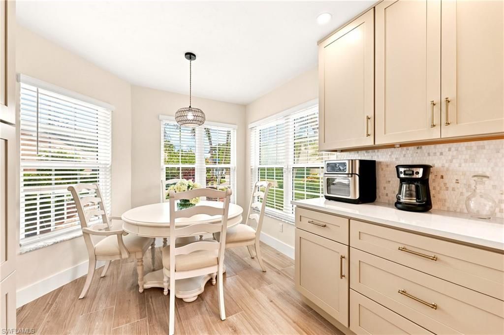 2604 Sailors Way, Unit 120, Naples, FL 34109 Photo