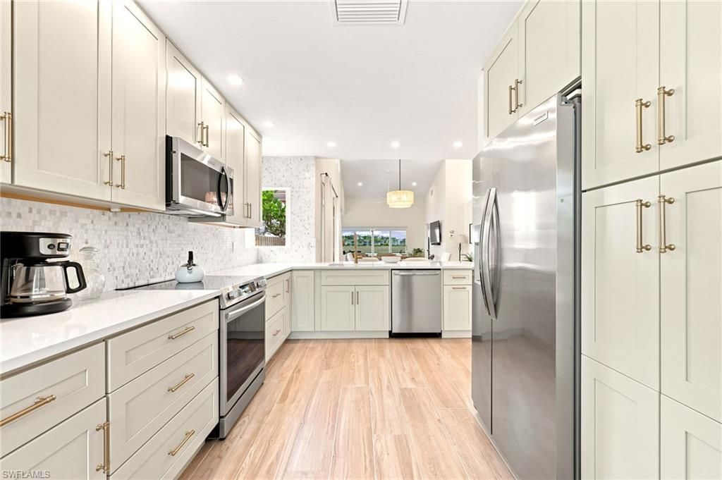 2604 Sailors Way, Unit 120, Naples, FL 34109 Photo