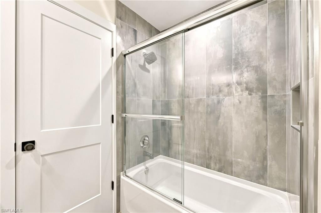 2604 Sailors Way, Unit 120, Naples, FL 34109 Photo