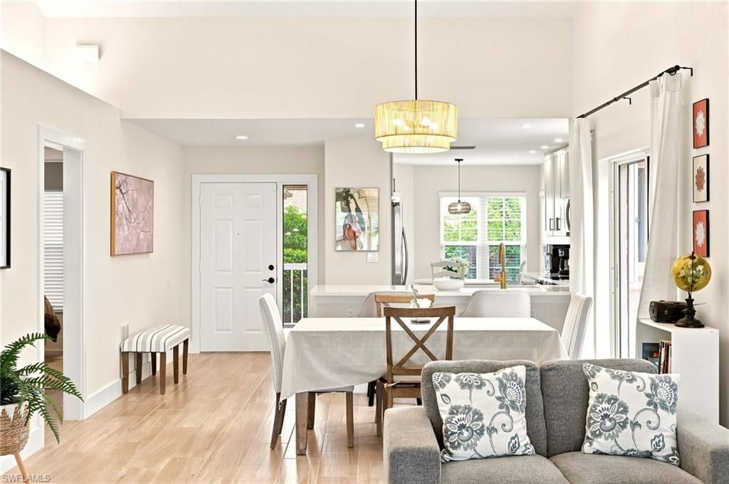 2604 Sailors Way, Unit 120, Naples, FL 34109 Photo