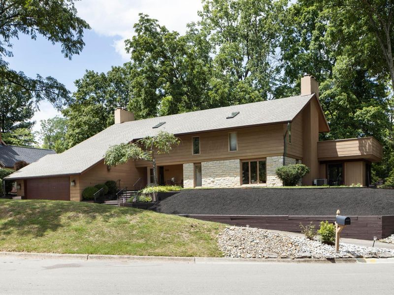 886 Clayton Drive , Worthington, OH 43085 Photo 4