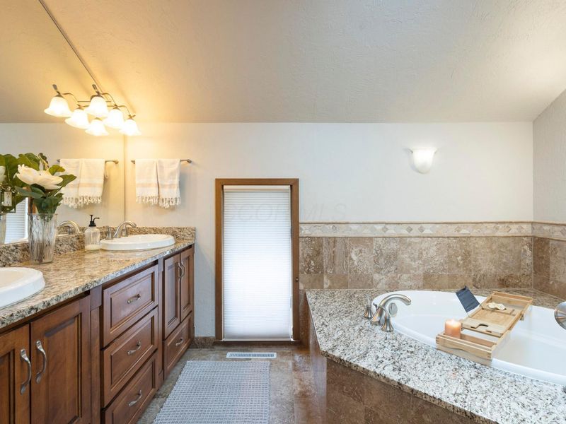 886 Clayton Drive , Worthington, OH 43085 Photo 46