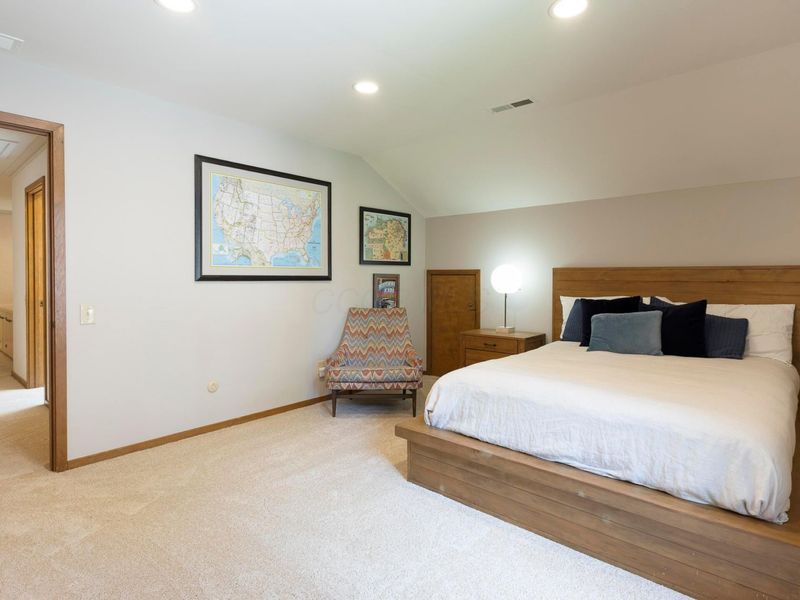 886 Clayton Drive , Worthington, OH 43085 Photo 54