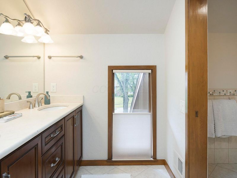 886 Clayton Drive , Worthington, OH 43085 Photo 57