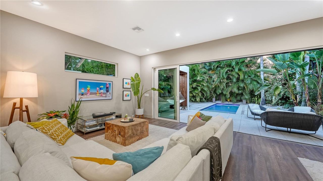 543 Columbia Court, Sarasota, FL 34236 Photo