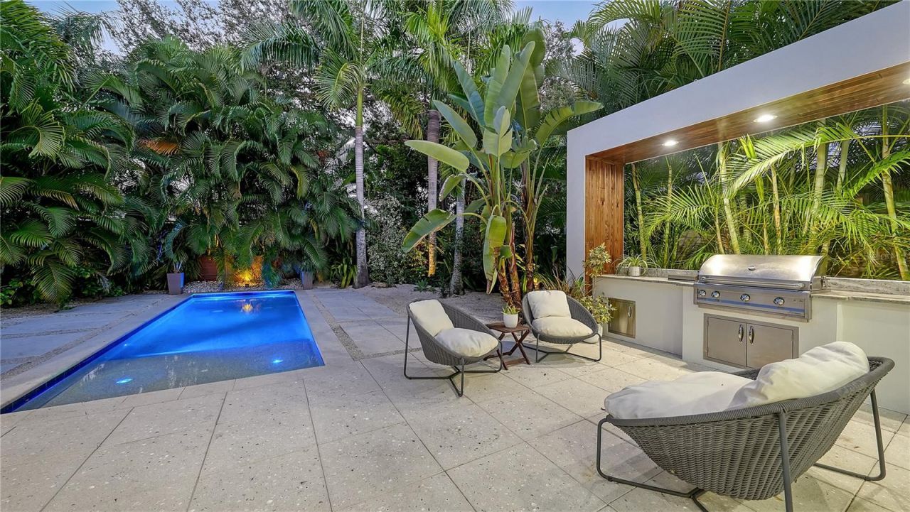 543 Columbia Court, Sarasota, FL 34236 Photo