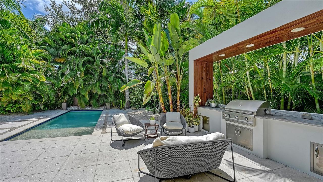 543 Columbia Court, Sarasota, FL 34236 Photo